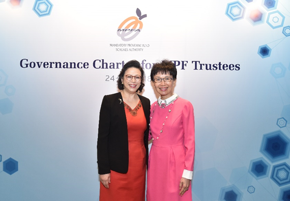 Mrs. Diana Chan (left), Managing Director of the MPFA; Ms. Ka Shi Lau (right), Managing Director and CEO of BCT at the Pledging Ceremony (photo courtesy of MPFA)